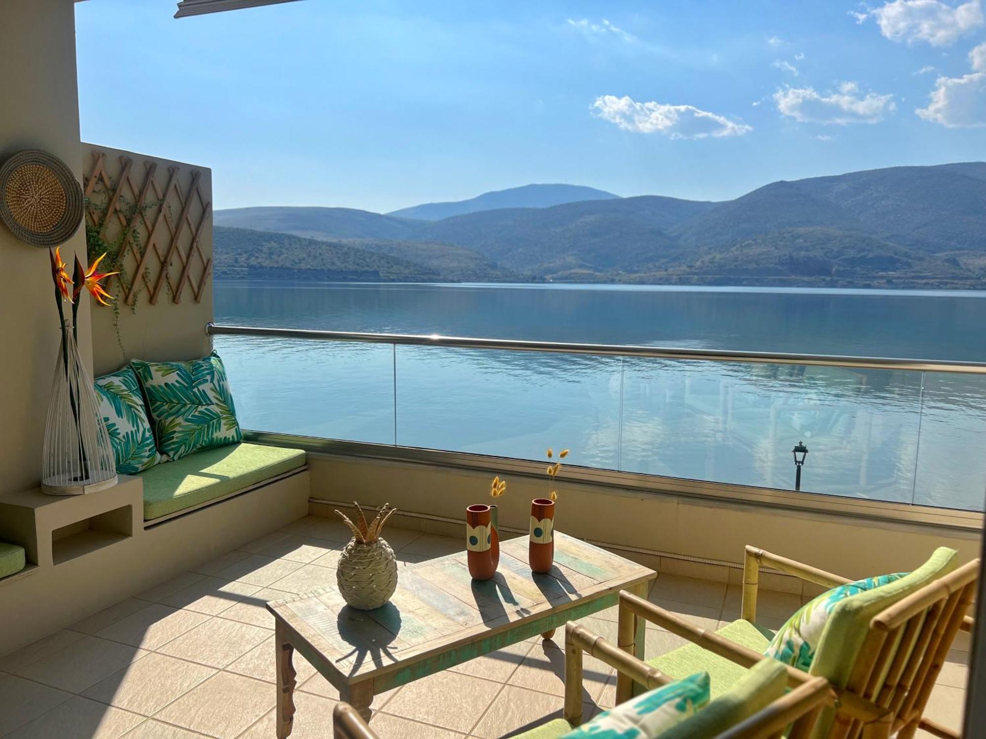 Beach House In Itea-Delphi Экстерьер фото